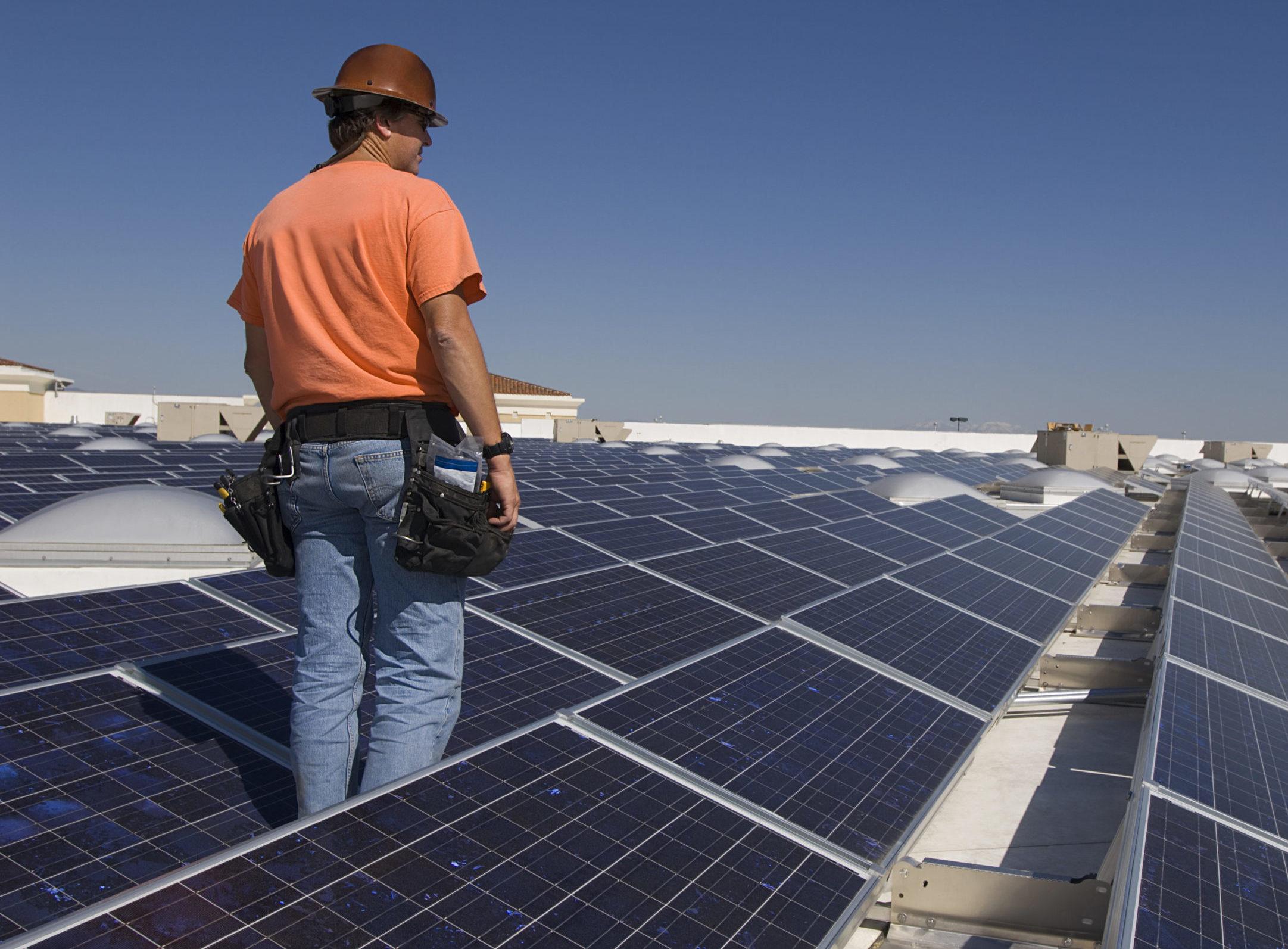 10 Top Online Schools for Solar Energy Technicians